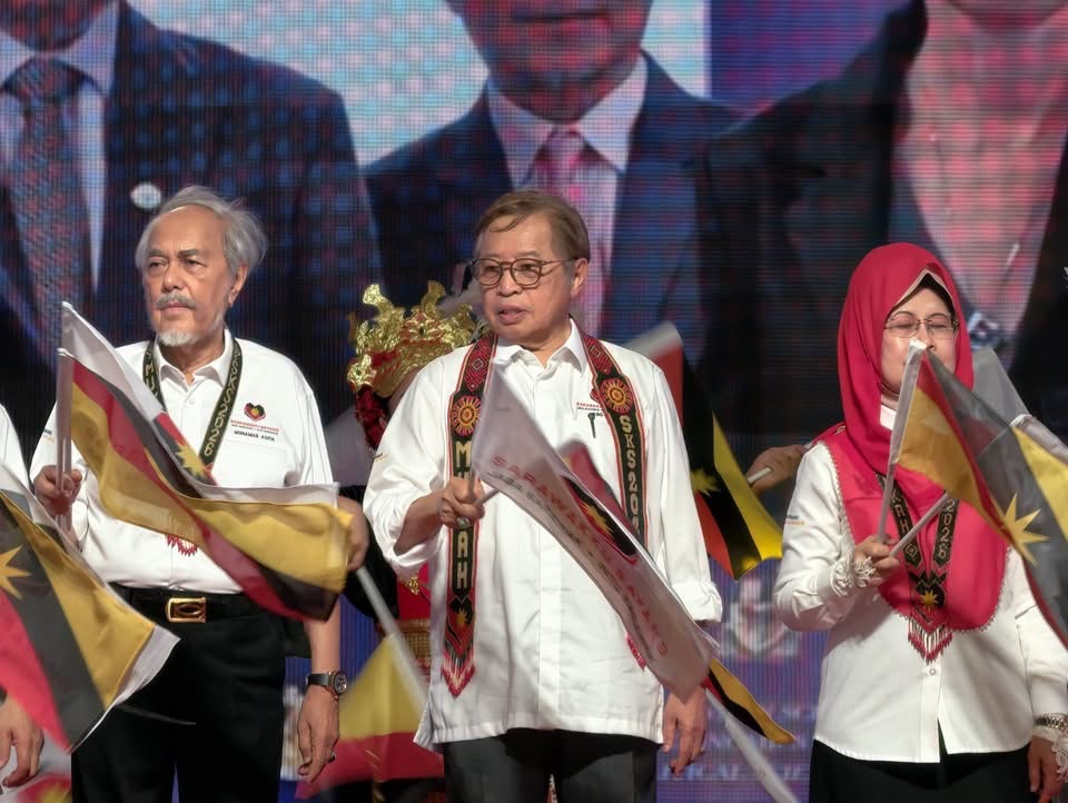 SARAWAK PERLU TINGKATKAN ILMU SEIRING PERKEMBANGAN TEKNOLOGI